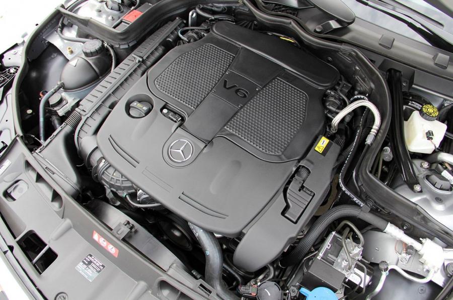  Mercedes-Benz C-Class Coupe 2012 года  (фото 39 из 99)